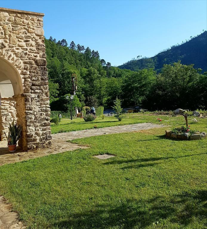 La Peschiera Sul Vara B&B Sesta Godano Экстерьер фото